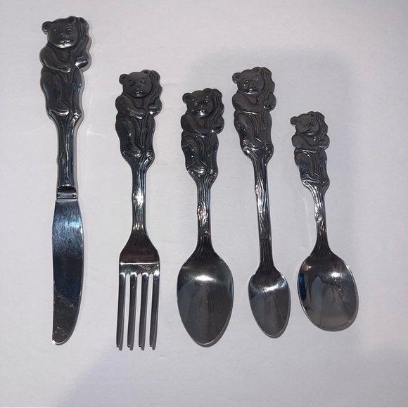 Oneida Community Childrenโs Cubby Bear Flatware Silverware Set Stainless infant - Picture 3 of 11
